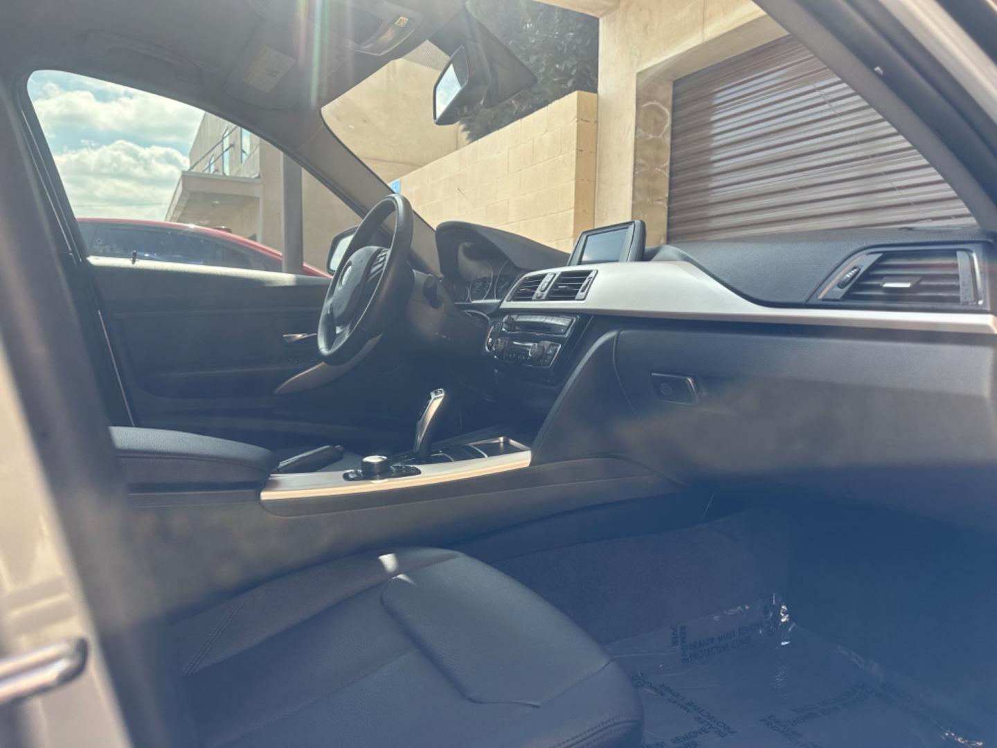 2017 Gray /Black BMW 3-Series Leather (WBA8E1G34HN) with an 4 Cylinder engine, Automatic transmission, located at 30 S. Berkeley Avenue, Pasadena, CA, 91107, (626) 248-7567, 34.145447, -118.109398 - Low Miles!! This 2017 BMW 3-Series 320i Sedan looks and drives well. Looking for a top-notch sedan in Pasadena, CA? Your search ends here! Feast your eyes on our remarkable 2017 BMW 3-Series 320i Sedan with only 54,413 miles on the odometer. This is considered low mileage, providing assurance of its - Photo#19